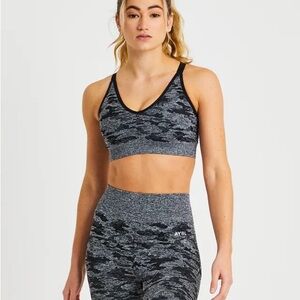 AYBL Women's Black and Gray Patterned Sports Bra